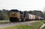 CSX 215 leads train F728 towards the yard